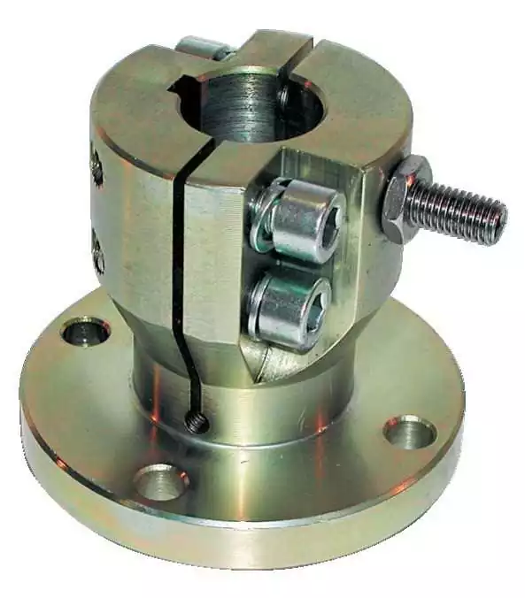 Tourteau accouplement arbre 22 mm bride 101,6 mm centrage 50 mm mâle Yanmar