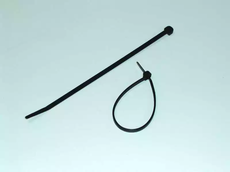 100 Colliers Colring 3,5 x 140mm noir