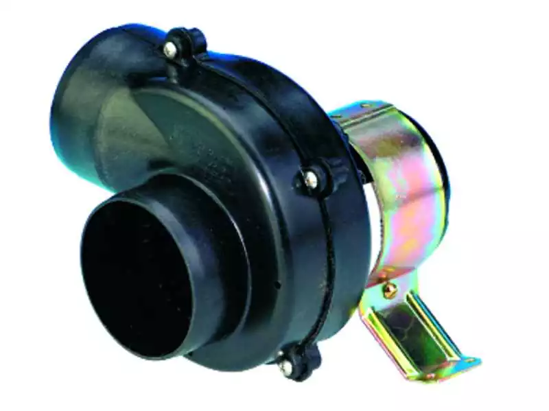 Ventilateur fixe sur cloison 4,2 m3/mn 12V diamètre 75mm 10 Ampères