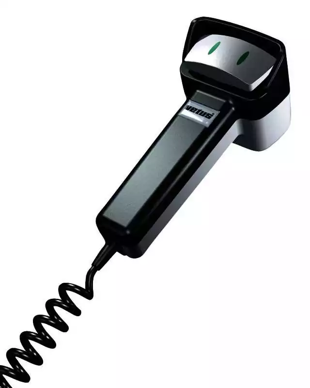 Commande à distance électrique pour hélices d'étrave ou de poupe guindeaux ou passerelles