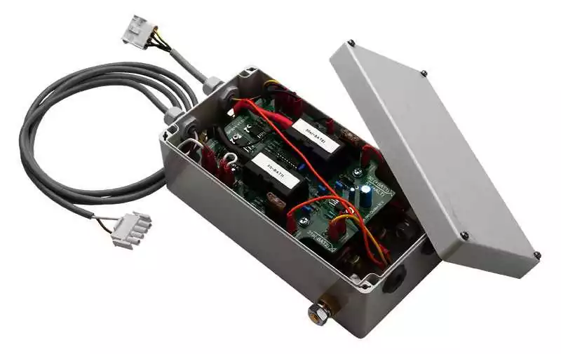 Coupleur série et parallele 12 - 24 Volt pour propulseurs d'étrave et de poupe