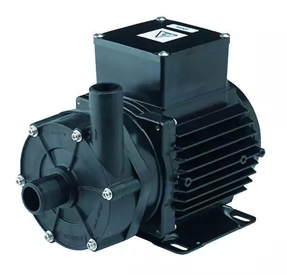 Pompe eau de mer entrainement magnétique 3360 Litres 230V