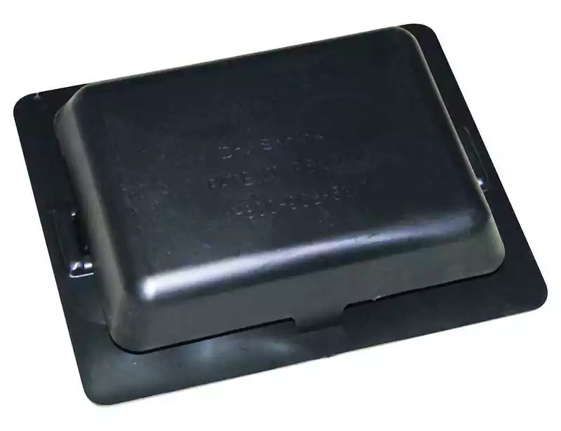 Aérateur auto-adhésif et étanche 130 x 105 x 30mm pour bache