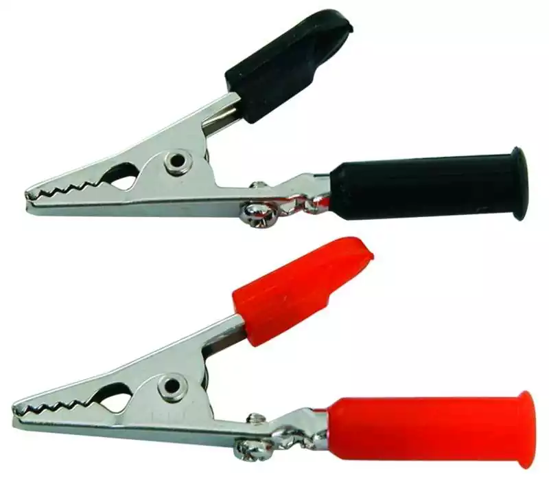 Jeu de pince alligator isolées 50mm noir et rouge