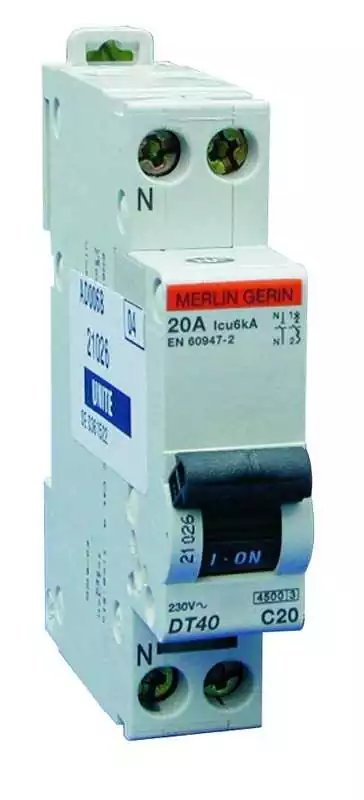 Disjoncteur modulaire 10A 230V Système Multi 9 DT 40 1 Pole et Neutre