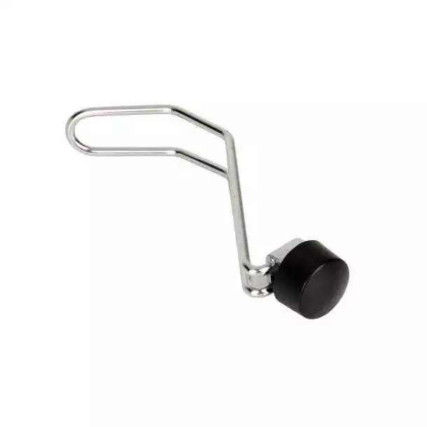 Manette Bouton serre casserole
