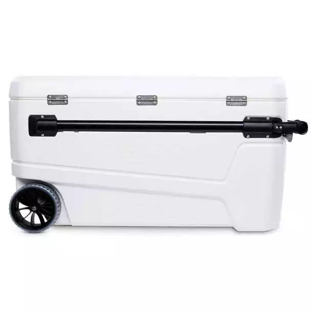 Glacière marine ultra glide 110 roller 104 Litres