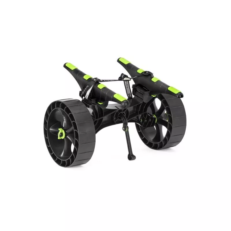 C-Tug R avec roues Sandtrakz efficace sur surfaces sablonneuses
